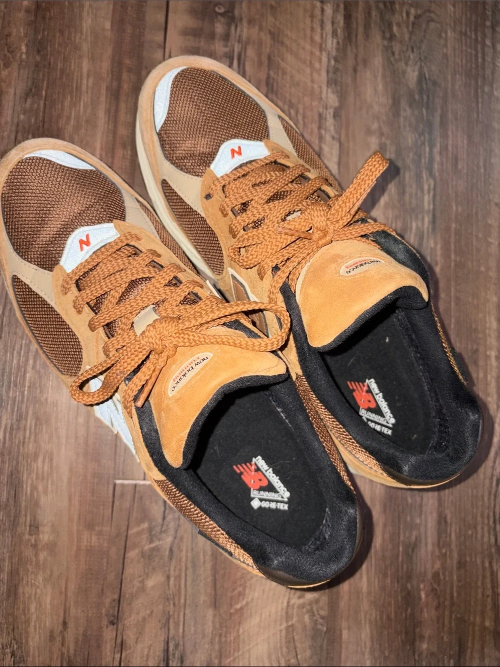 New Balance 2002r GORETEX WATER RESISTANT Tan and Brown Suede Sneakers